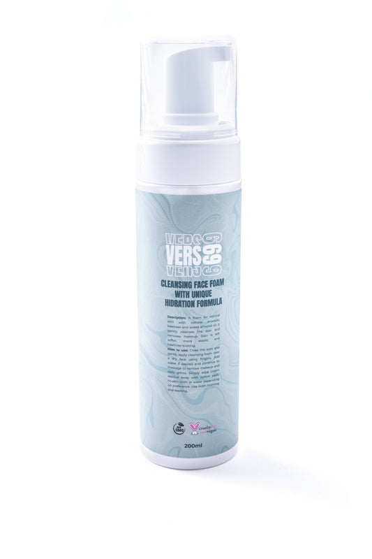 CLEANSING FACE FOAM with UNIQUE hydration formula 200ml